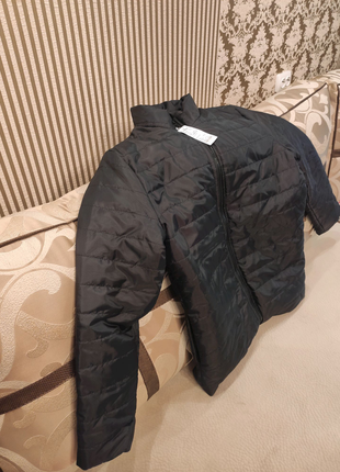 Куртка (осінь-весна), розмір 3xl,колір чорний.