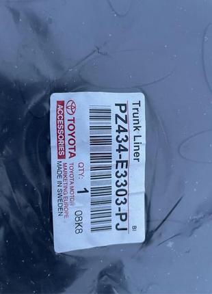 Килим в багажник toyota corolla 2013-2016г.