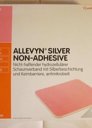 Губчаста не пов'язка адгезивна allevyn non adhesive silver 15 см3 фото