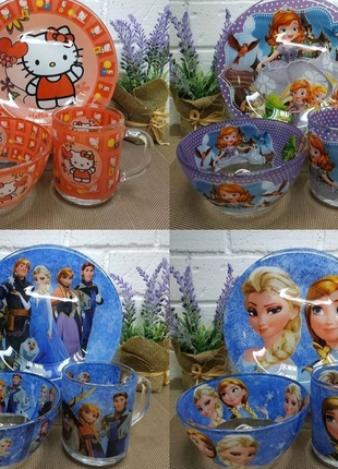 Набір дитячого посуду з мультиплікаційними героями1 фото