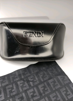 Футляр для очков.fendi.