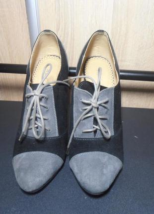 Жіночі туфлі на шнурках kadandier