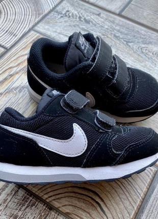 Кросівки дитячі nike md runner 2 розмір 25 оригінал1 фото