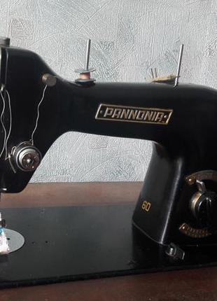 Продам швейну машинку "паннонія 60"