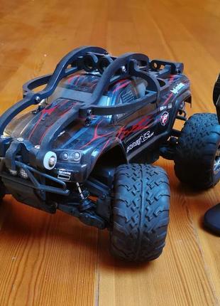 Hpi savage xs flux 4wd плюс два акумулятори все нове 99.99%.