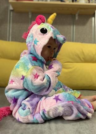 Дитячі кенгуруми,в наявності розміри і фасон.