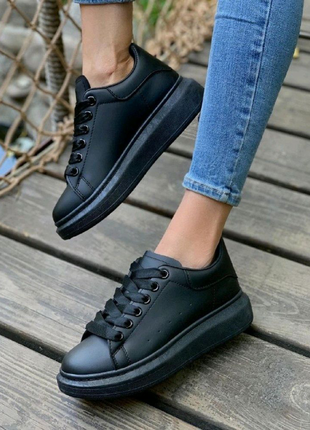 Жіноче взуття маквин чорні