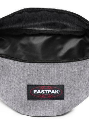 Сумка на пояс eastpak springer (sunday grey)3 фото