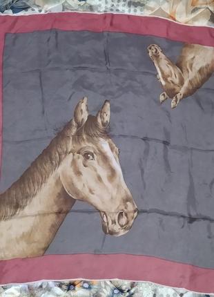 Шелковый платок с принтом лошади
