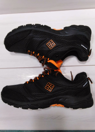 Кросівки чоловічі columbia waterproof чорний2 фото