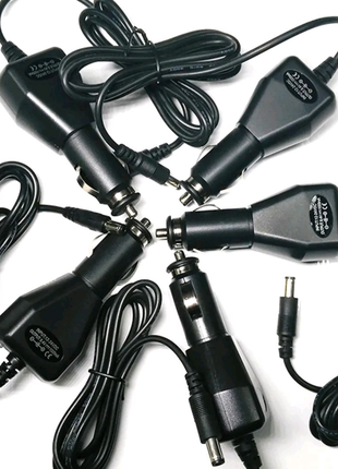 Автомобільна зарядка для корабликів