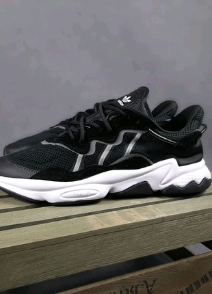 Кросівки - adidas ozweego чорні на білій4 фото
