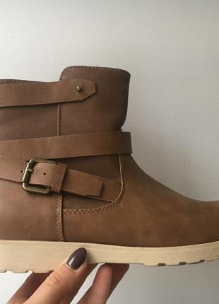 Напівботинки