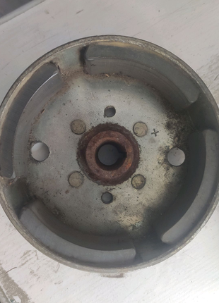 Прода, ротор генератора магнит на зажигание suzuki sepia zz.