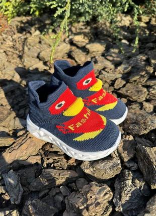 Стильні led кросівки