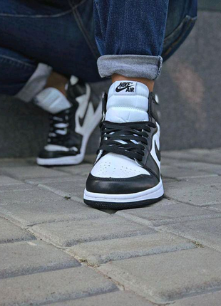 Nike air jordan 1 retro чорні з білим шкіра3 фото