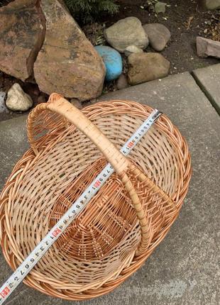Плетеная корзина из лозы большая, вместительная