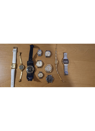 Старі годинники для колекціонерів.