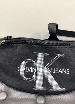 Бананка calvin klein