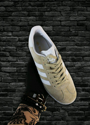 Adidas gazelle beige white