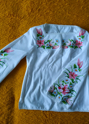 Вишиванка жіноча вишита сорочка машинна вишивка квіти лілії1 фото