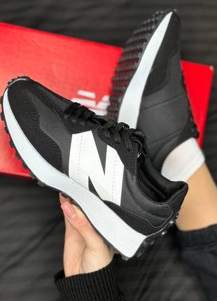 New balance кросівки