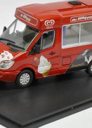 1/43 mercedes sprinter walls ice cream. oxford