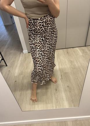 Трендовая леопардовая юбка h&m размер s