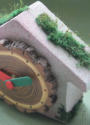 Годинник з бетону та дерева з стабілізованим м"лісовий будиночок"11 фото