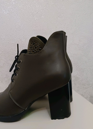 Нові жіночі ботильйони туфлі 37 розмір4 фото