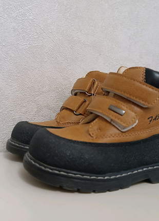 Нові дитячі черевики черевички чобітки кросівки 24,25 розміри3 фото
