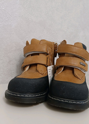 Нові дитячі черевики черевички чобітки кросівки 24,25 розміри4 фото
