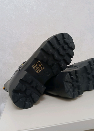 Нові дитячі черевики. чобітки унісекс6 фото