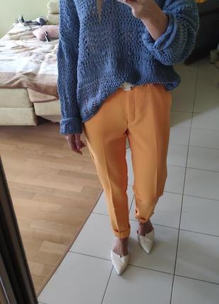 Женские желтые брюки со стрелками полной длины4 фото