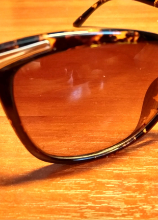 Стильні сонцезахисні окуляри aolise7 фото