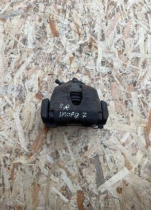 4502seae01 суппорт передній правий honda accord 7