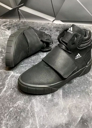Зимові черевики adidas