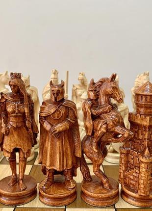 Шахові фігури " лицарі" із натуральної деревини клена5 фото
