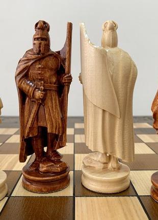 Шахові фігури " лицарі" із натуральної деревини клена6 фото
