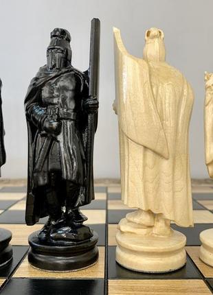 Шахові фігури " лицарі" із натуральної деревини клена7 фото