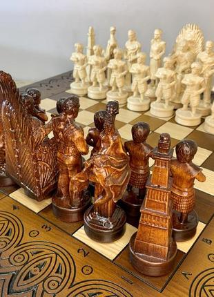 Набір шахових фігур "гра престолів" у кольорі омбре з клена11 фото