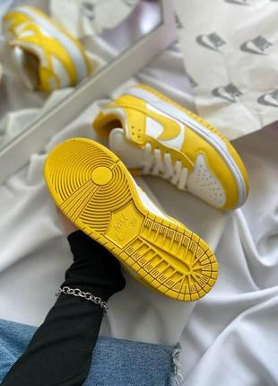 Кросівки nike air jordan dunk low yellow2 фото