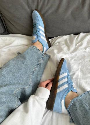 Топовые женские кроссовки adidas голубые7 фото