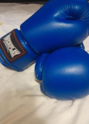 Боксерские перчатки poverplay1 фото