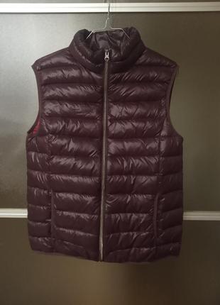 Теплый пуховый жилет