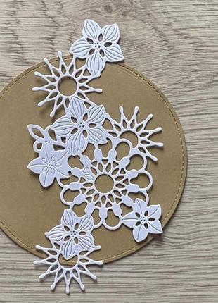 Вырубка «цветочный взрыв» размер 15*8 см