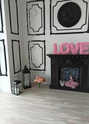 Буквы love из розовых роз6 фото