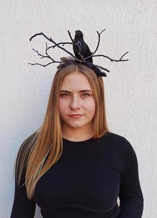 Обруч, аксесуар до хеловіну з чорним вороном. обруч відьми