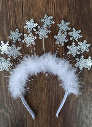 Обруч новорічний зі сніжинками для дівчаток. корона снігуроньки, снігової королеви, сніжинки