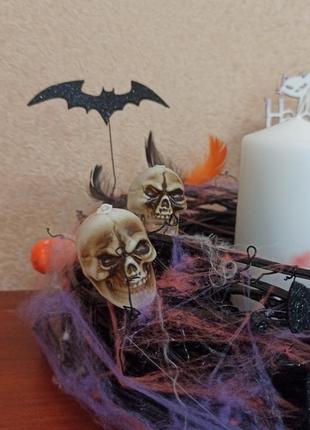Декор к хелловину хеллоуину. черный задекорирован подсвечник8 фото
